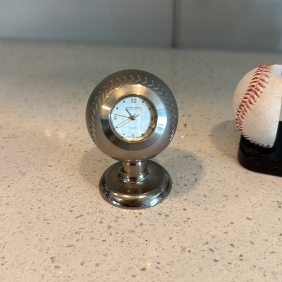 🏴 Vintage Baseball clock and business card holder - Picture 3 of 8